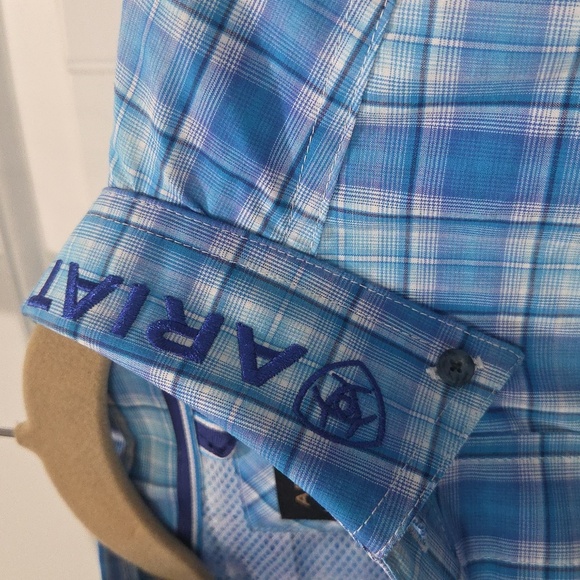 Ariat Pro Series Hogan Classic Fit Long Sleeve Button Up NWT, Small - Picture 5 of 11